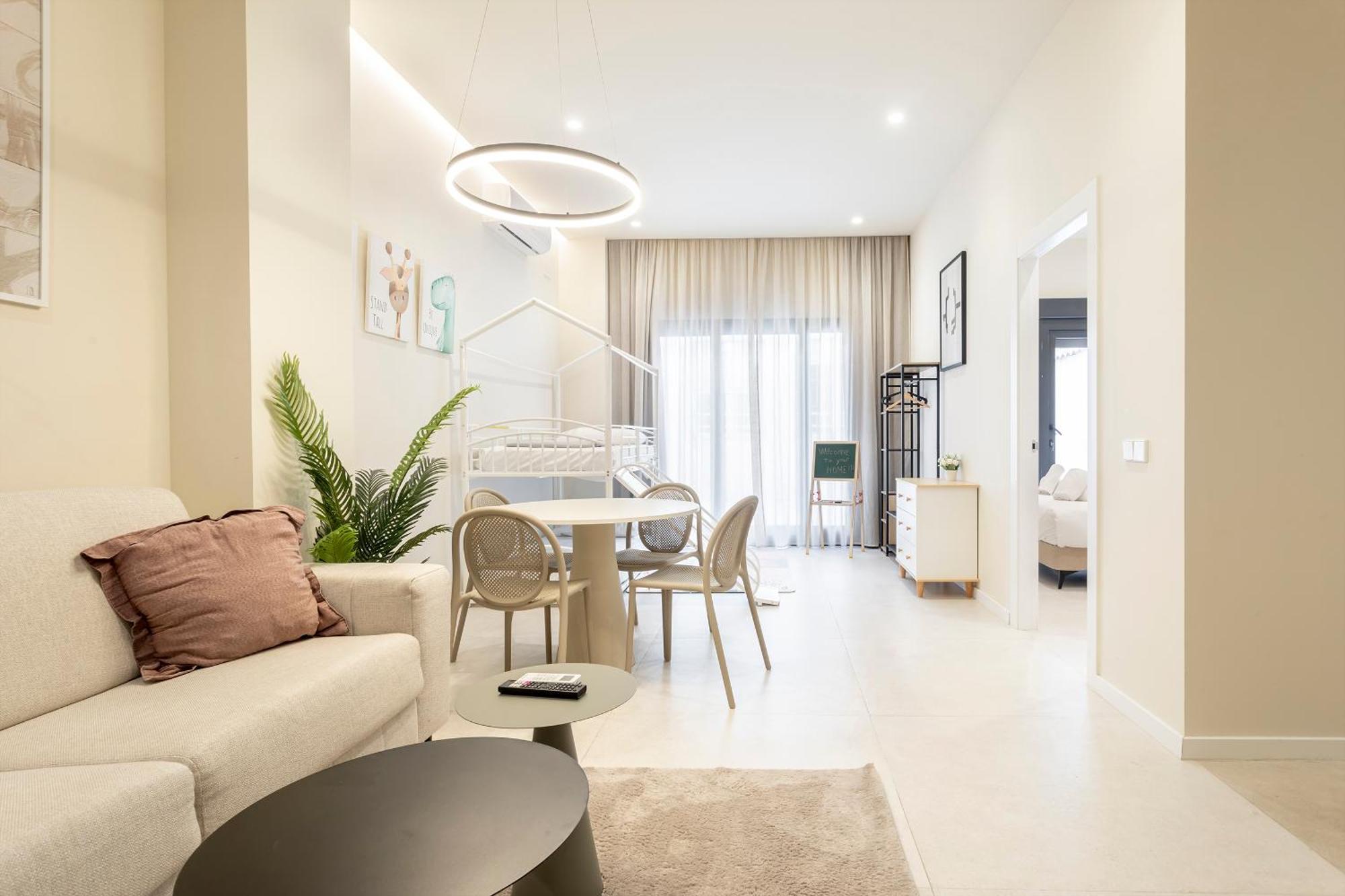 North Station Pen-suites Valence