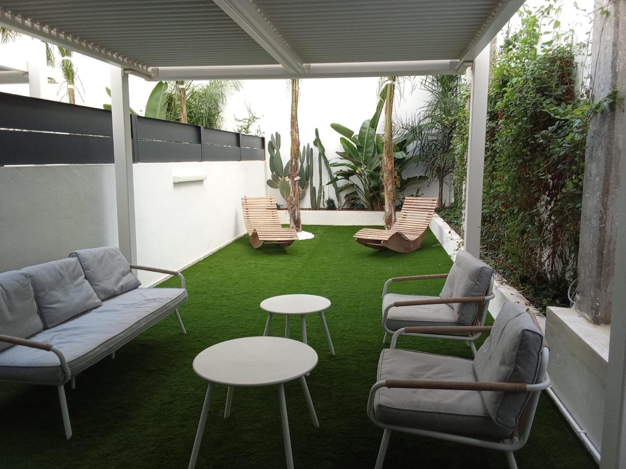 North Station Pen-suites Valence